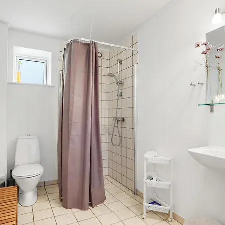 1 Bedroom Amazing In Appartement Allinge-Sandvig