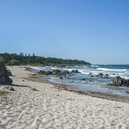 1 Bedroom Amazing In *